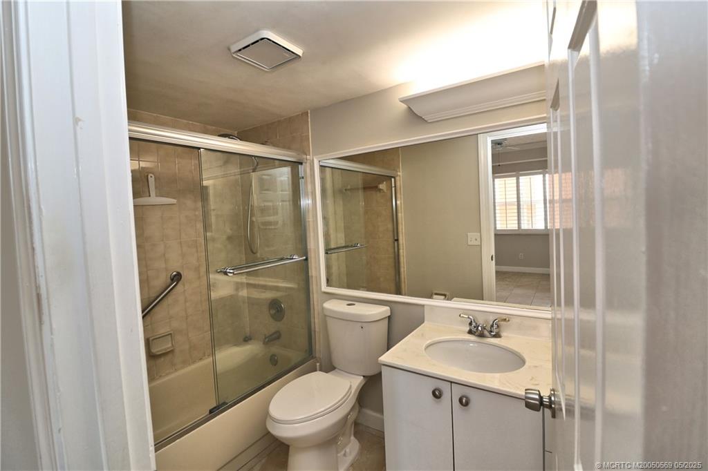 Stuart, Florida 34996, United States, 2 Bedrooms Bedrooms, ,2 BathroomsBathrooms,Residential,Active,127435