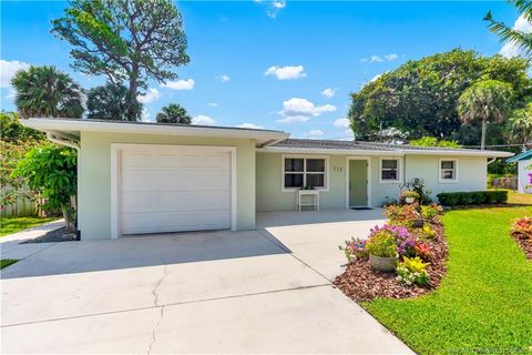 715 SE Alamanda Way Stuart FL 34996