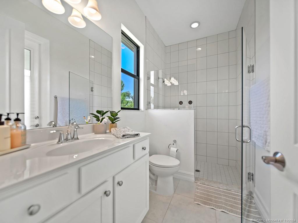 Palm City, Florida 34990, United States, 4 Bedrooms Bedrooms, ,5 BathroomsBathrooms,Residential,Pending,35214