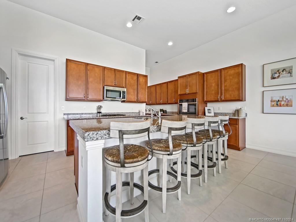 Palm City, Florida 34990, United States, 4 Bedrooms Bedrooms, ,5 BathroomsBathrooms,Residential,Pending,35214