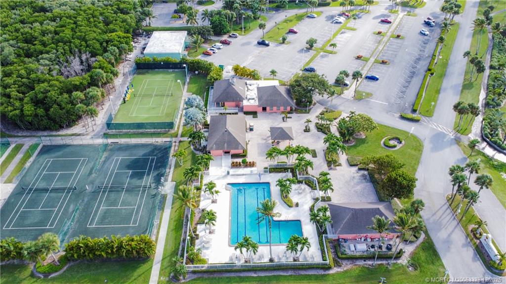 Stuart, Florida 34996, United States, 2 Bedrooms Bedrooms, ,3 BathroomsBathrooms,Residential,Active,250572