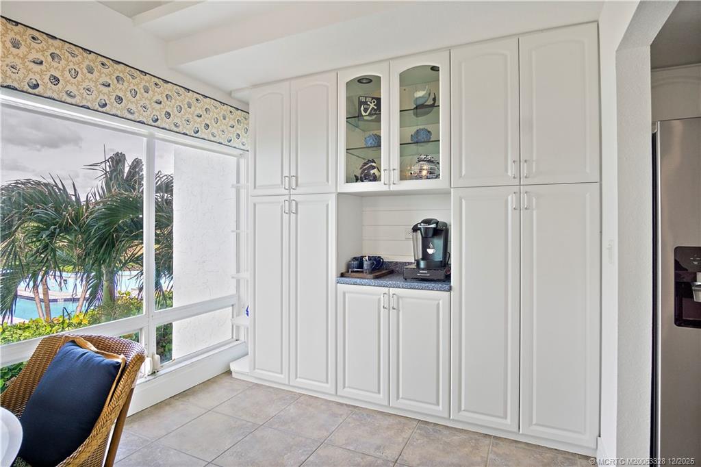 Stuart, Florida 34996, United States, 2 Bedrooms Bedrooms, ,3 BathroomsBathrooms,Residential,Active,250572