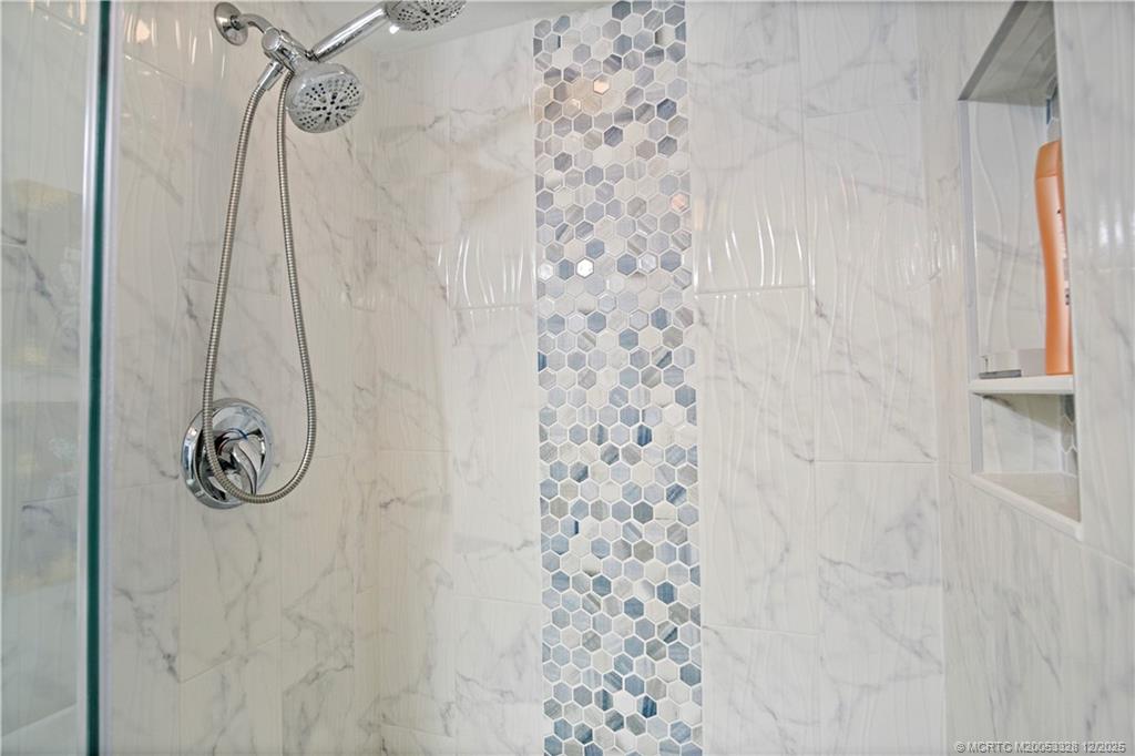 Stuart, Florida 34996, United States, 2 Bedrooms Bedrooms, ,3 BathroomsBathrooms,Residential,Active,250572