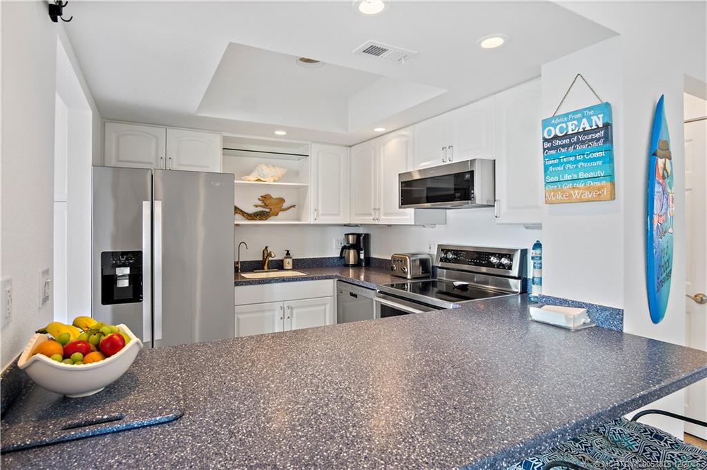 Stuart, Florida 34996, United States, 2 Bedrooms Bedrooms, ,3 BathroomsBathrooms,Residential,Active,250572