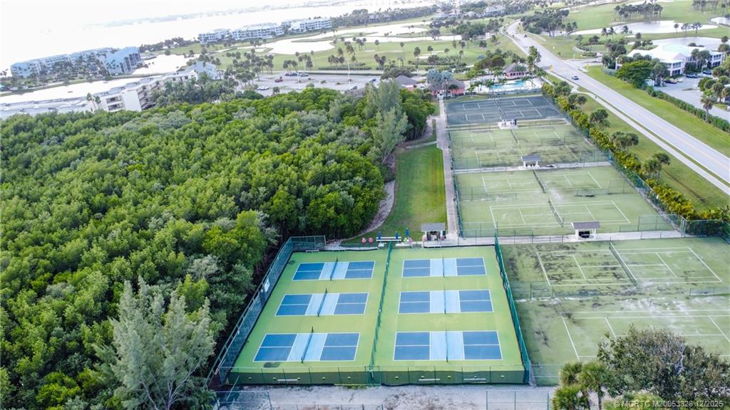 Stuart, Florida 34996, United States, 2 Bedrooms Bedrooms, ,3 BathroomsBathrooms,Residential,Active,250572