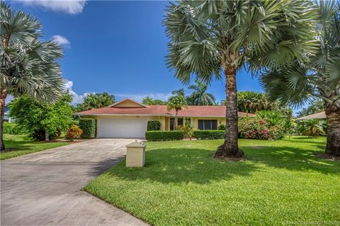 Photo of 8629 SE Duncan Street, Hobe Sound, FL 33455 (MLS # M20052737)