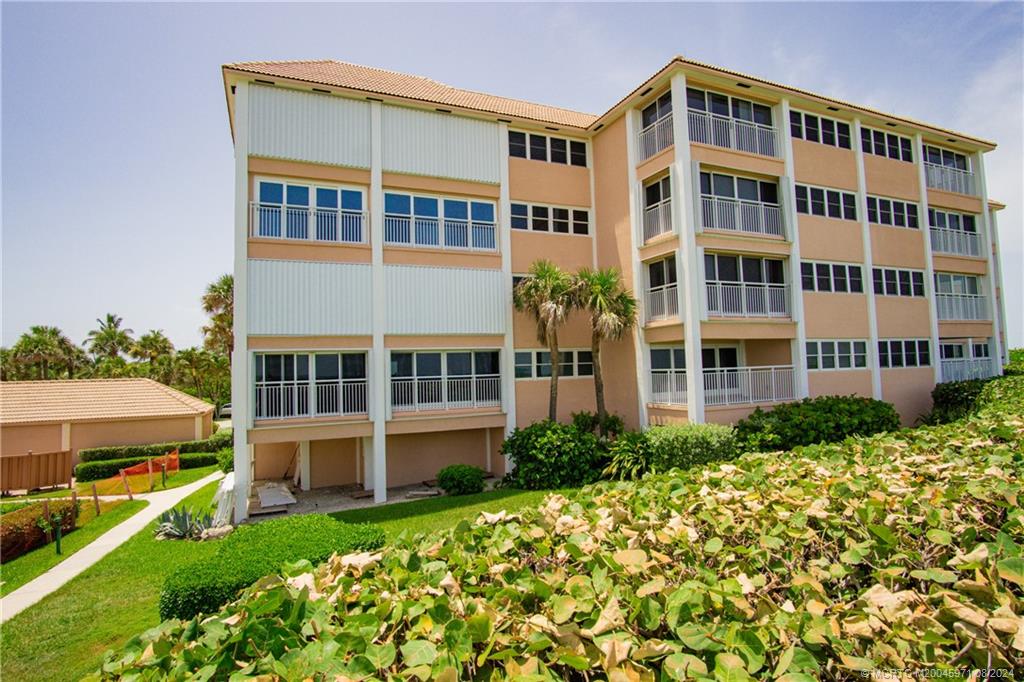 Stuart, Florida 34996, United States, 2 Bedrooms Bedrooms, ,2 BathroomsBathrooms,Residential,Active,51249