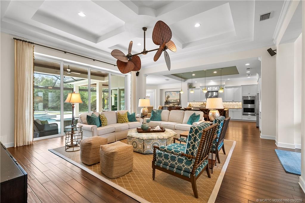 6633 SW Silver Wolf Drive