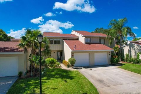 Photo of 1670 SW Crossing Circle, Palm City, FL 34990 (MLS # M20051727)