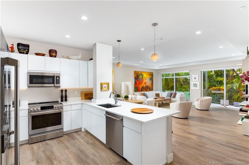 Photo of 41 Seminole Street SW #208, Stuart, FL 34994 (MLS # M20050280)