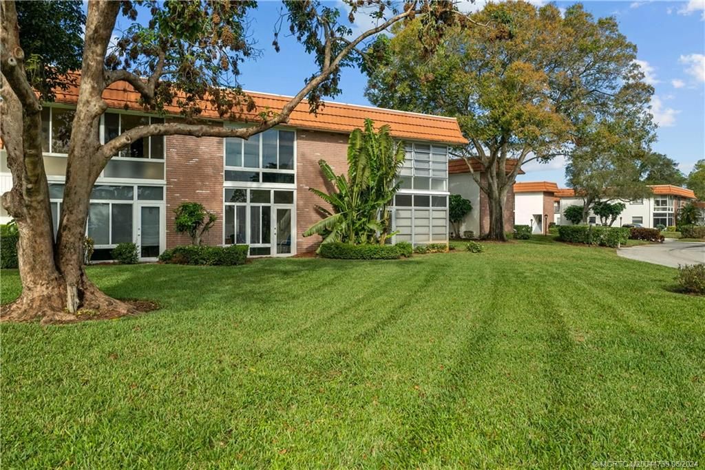 Photo of 1225 NW 21st Street #1201, Stuart, FL 34994 (MLS # M20044739)