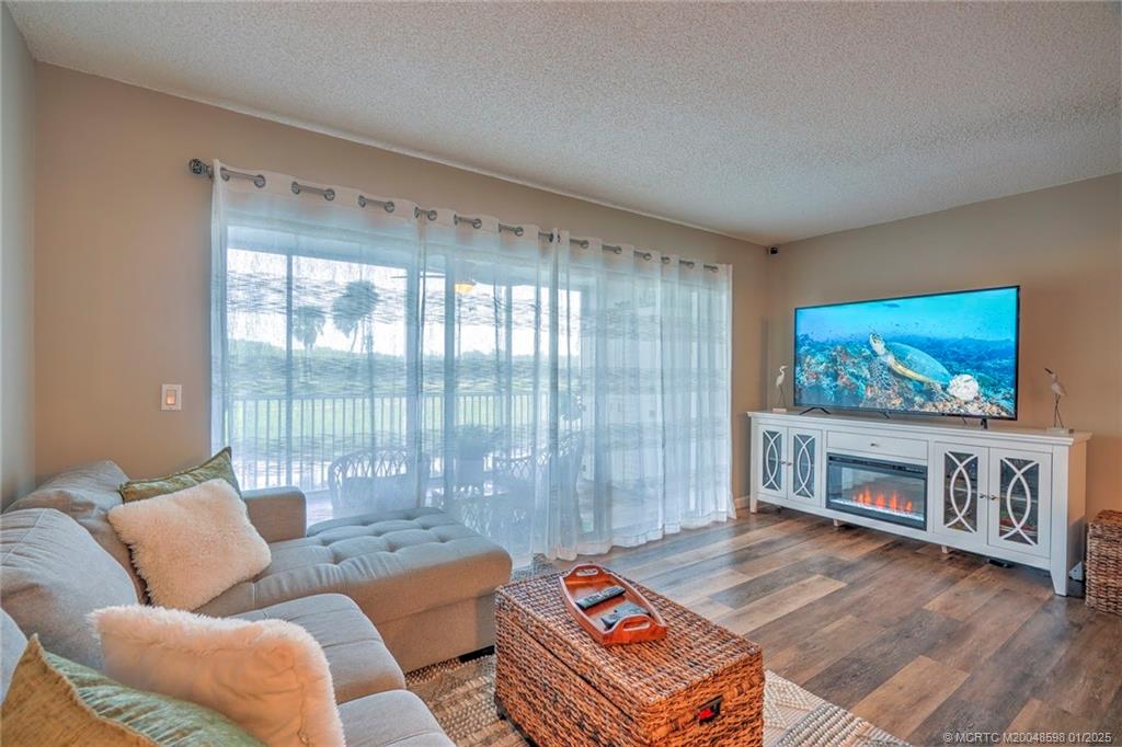 Stuart, Florida 34996, United States, 1 Bedroom Bedrooms, ,1 BathroomBathrooms,Residential,Active,17014