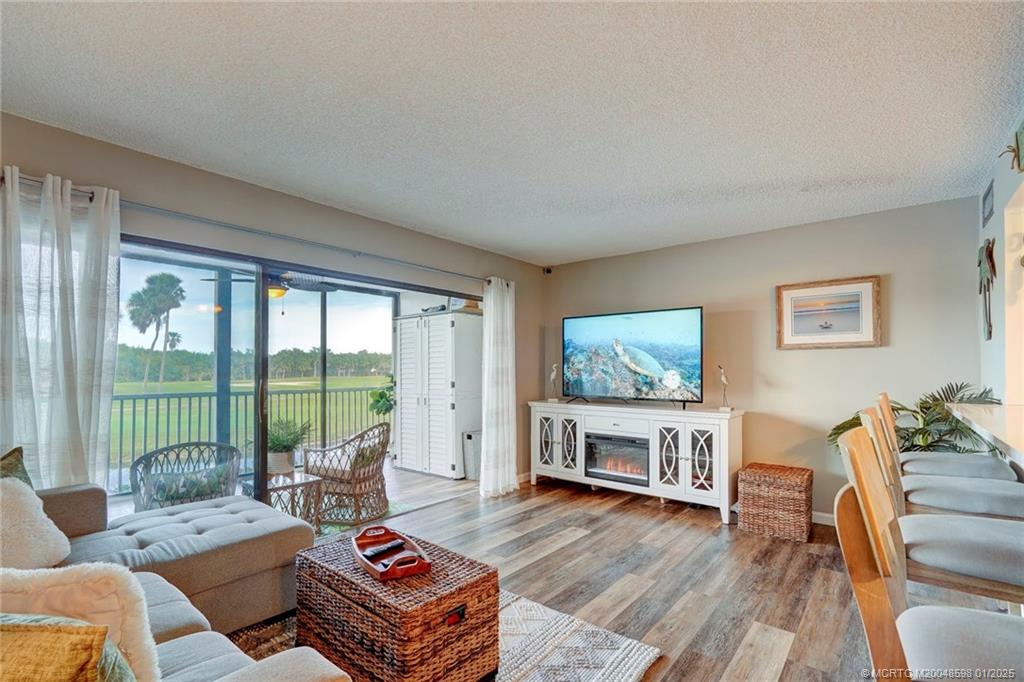 Stuart, Florida 34996, United States, 1 Bedroom Bedrooms, ,1 BathroomBathrooms,Residential,Active,17014