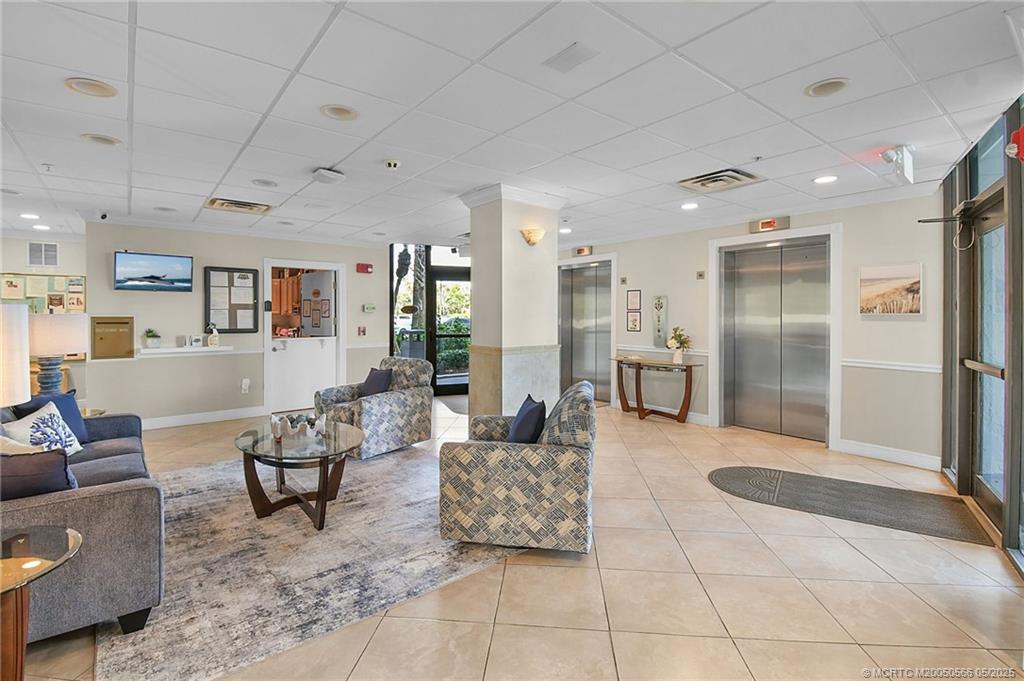 Jensen Beach, Florida 34957, United States, 2 Bedrooms Bedrooms, ,2 BathroomsBathrooms,Residential,Active,128506