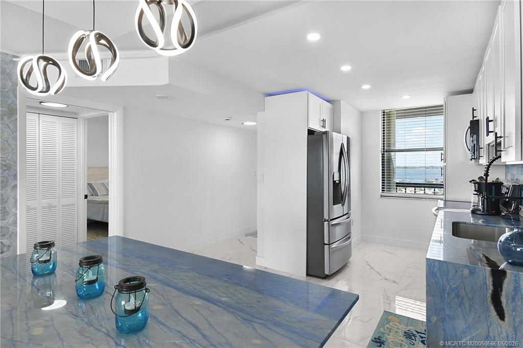 Jensen Beach, Florida 34957, United States, 2 Bedrooms Bedrooms, ,2 BathroomsBathrooms,Residential,Active,128506