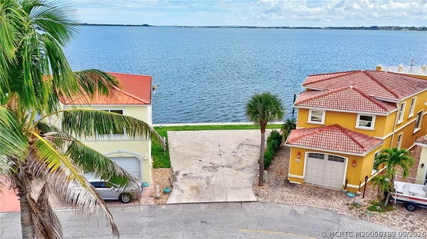 1120 NETTLES BLVD, JENSEN BEACH, FL 34957 - Image efbadcd4e204b01bef23ccdcb85917fe/823509503