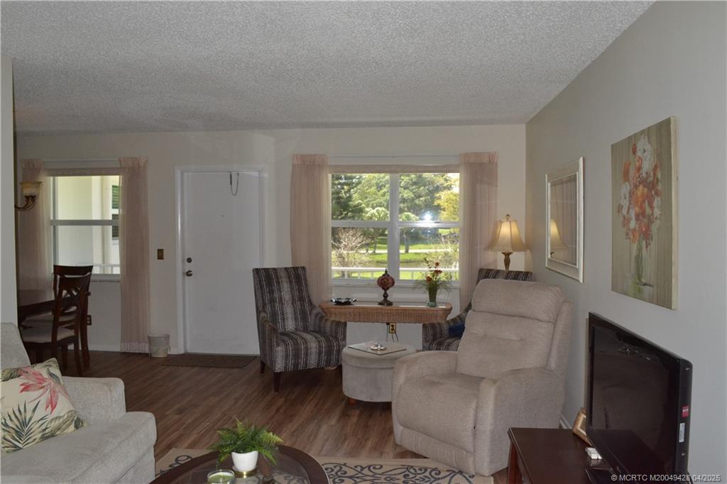 1225 NW 21st Street 1812
