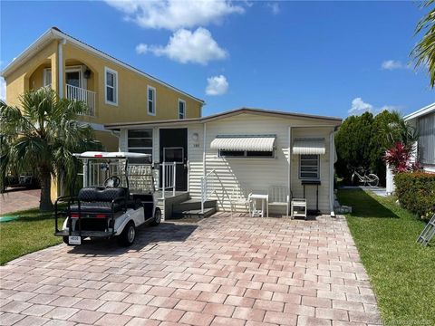 Photo of 175 Nettles Boulevard, Jensen Beach, FL 34957 (MLS # M20050309)