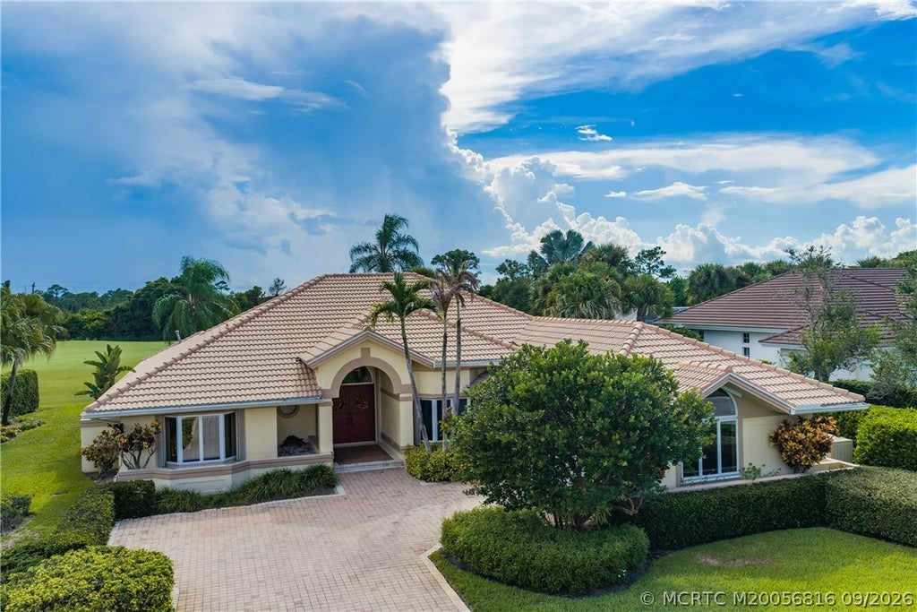 Photo of 11586 SE Plandome Drive, Hobe Sound, FL 33455 (MLS # M20056816)