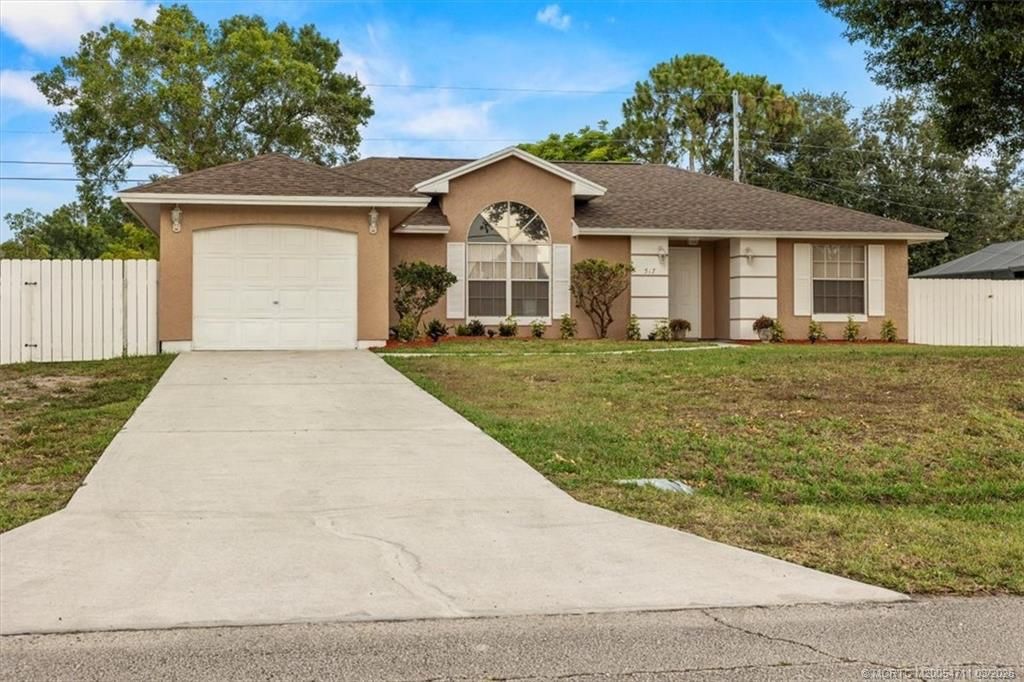 Photo of 517 SW College Park Road, Port Saint Lucie, FL 34953 (MLS # M20054711)