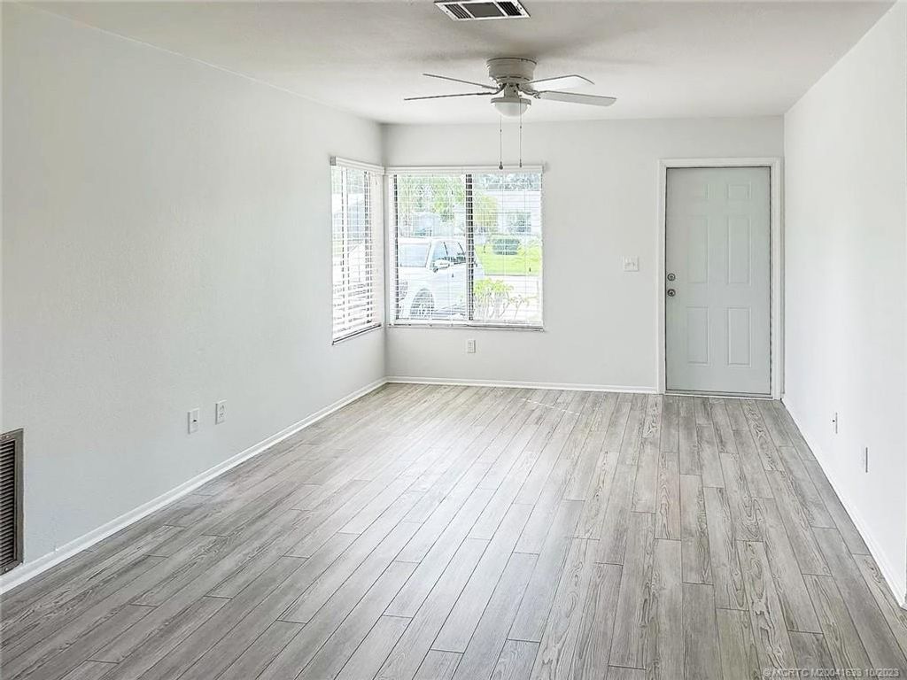 Photo of 2141 SE Flagstone Court, Port Saint Lucie, FL 34952 (MLS # M20041633)