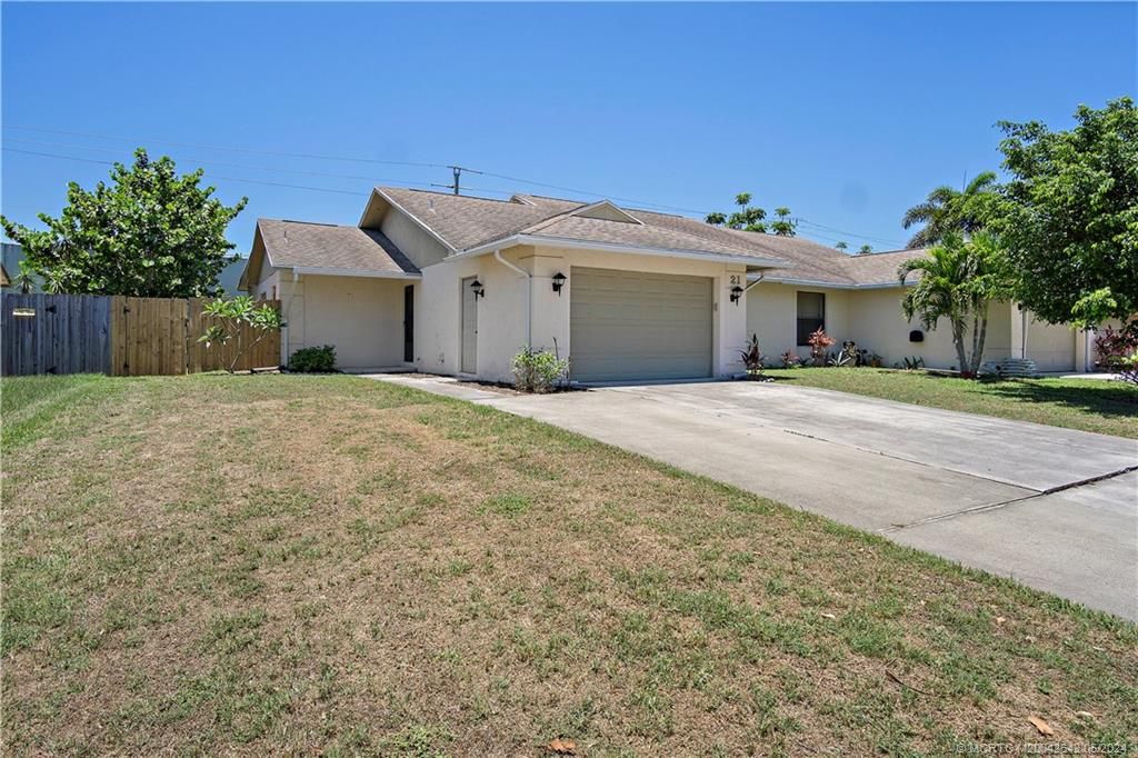 Photo of 21 SE Ontario Way, Stuart, FL 34997 (MLS # M20042642)