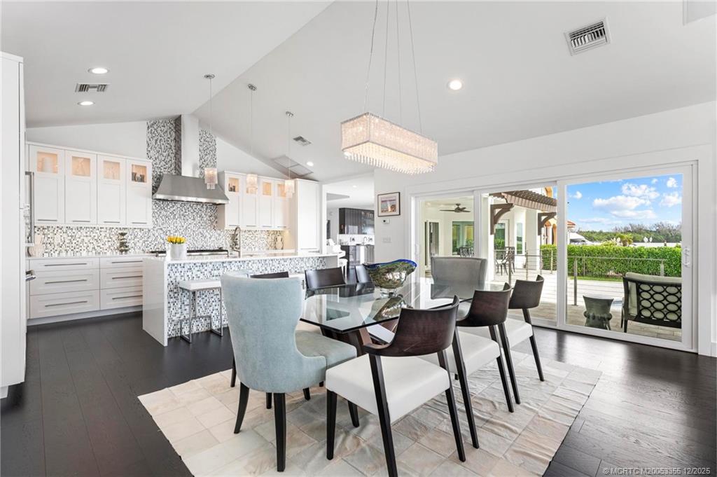 6026 SE Horseshoe Point Road