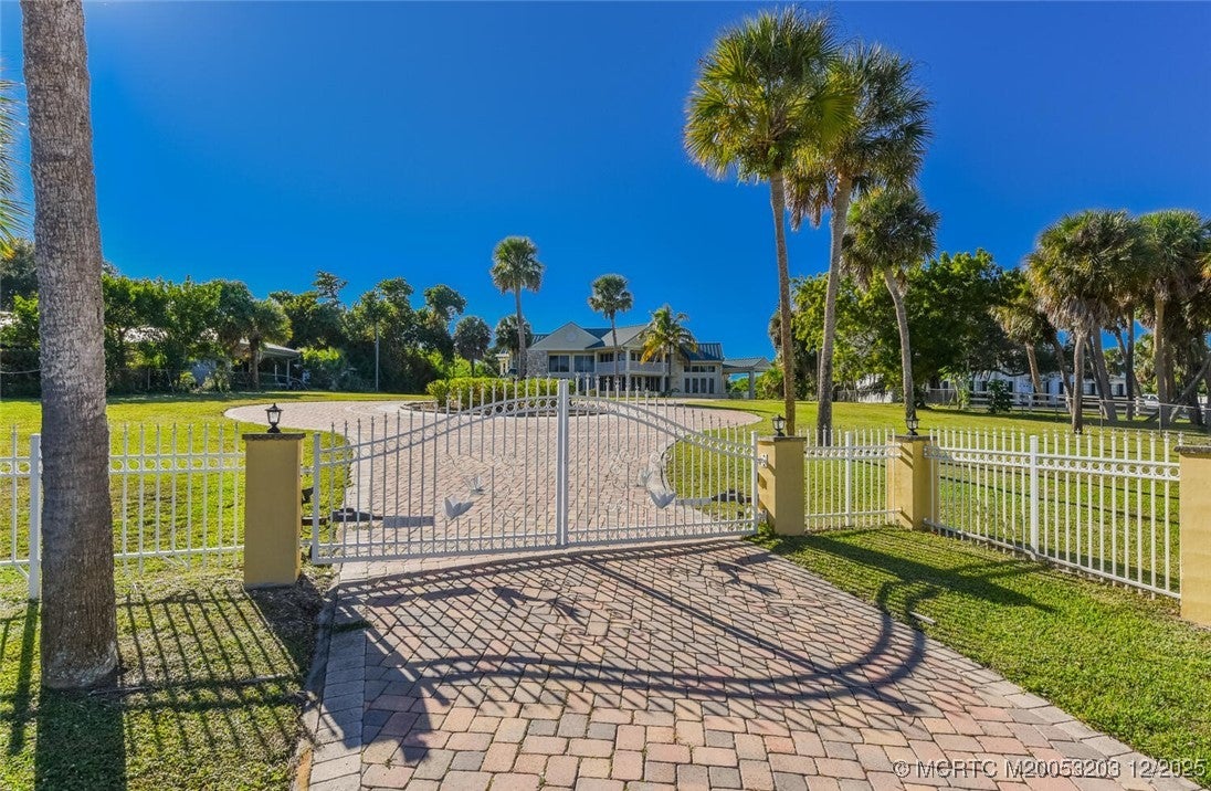 3343 S Indian River Drive