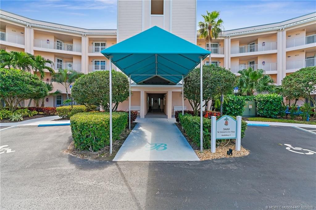 Photo of 5800 NE Island Cove Way #2202, Stuart, FL 34996 (MLS # M20054467)