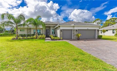Photo of 1380 SW Lago Circle, Palm City, FL 34990 (MLS # M20052064)