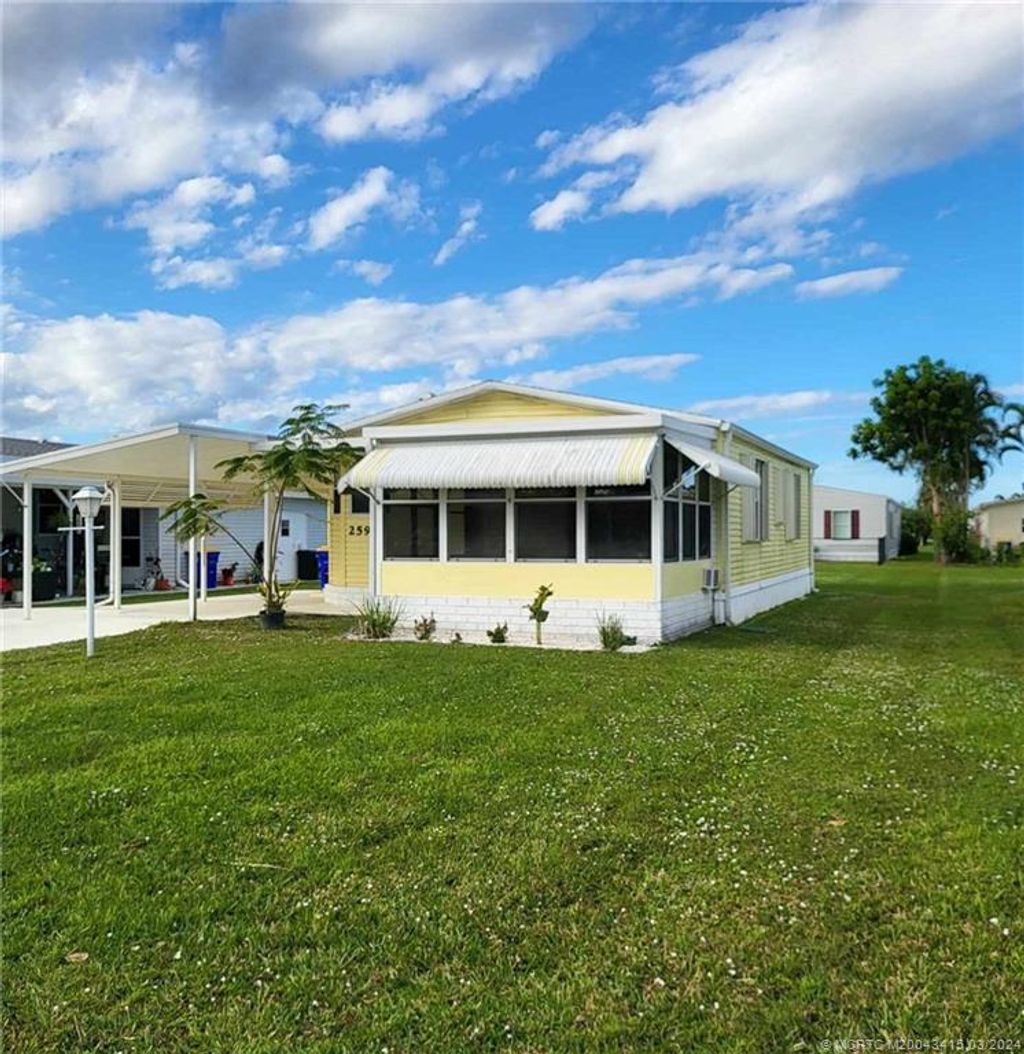 Photo of 2597 SW Olds Place, Stuart, FL 34997 (MLS # M20043415)