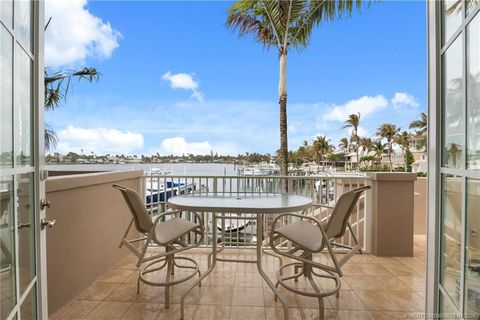 Townhouse For Sale - 1560 Island Cove Road<br/> Fort Pierce, FL 34949