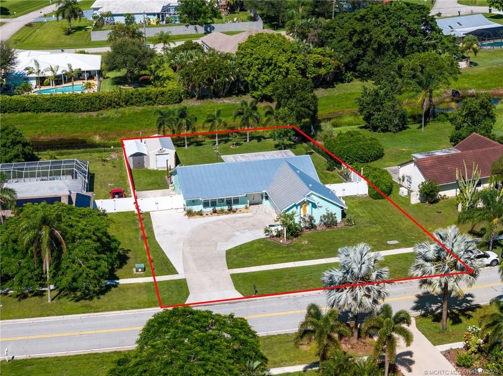 Photo of 2633 SE Gowin Drive, Port Saint Lucie, FL 34952 (MLS # M20051618)