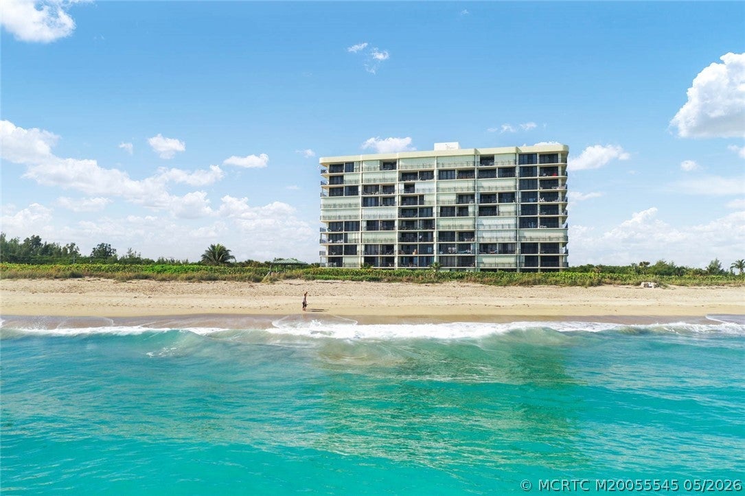 10000 S Ocean Drive 404