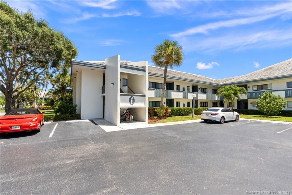 Photo of 175 SE St Lucie Boulevard #H-169, Stuart, FL 34996 (MLS # M20041115)