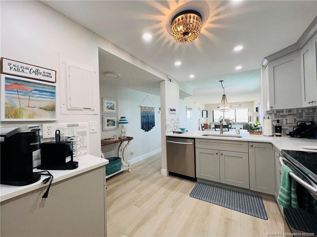 9400 S Ocean Drive 608