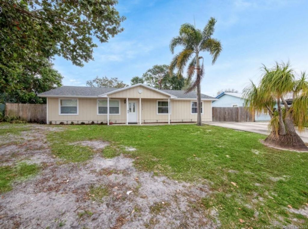 Photo of 5414 SE 51st Drive, Stuart, FL 34997 (MLS # M20048909)
