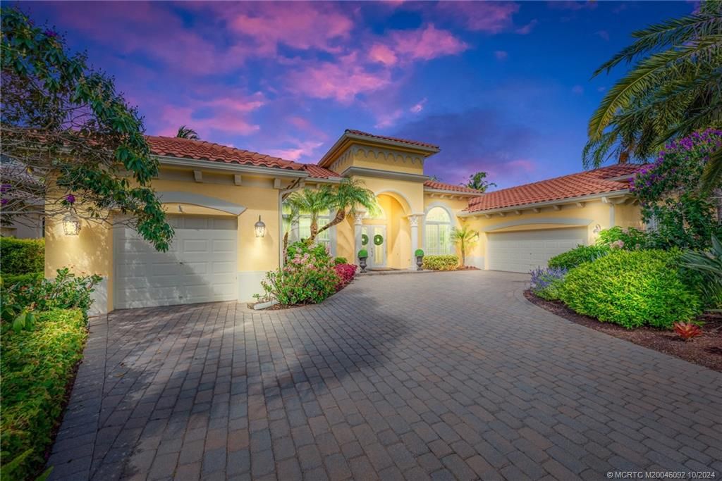 Photo of 210 SW Hatteras Court, Palm City, FL 34990 (MLS # M20046092)