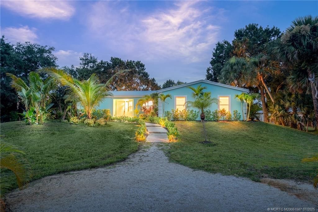 Photo of 7492 SW 40th Terrace, Palm City, FL 34990 (MLS # M20051587)