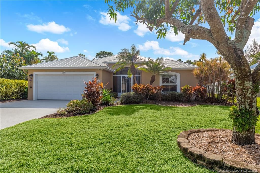 Photo of 474 NW Fetterbush Way, Jensen Beach, FL 34957 (MLS # M20048422)