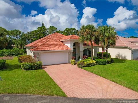 Photo of 642 NW San Candido Way, Port Saint Lucie, FL 34986 (MLS # M20052890) Photo of 642 NW San Candido Way, Port Saint Lucie, FL 34986 (MLS # M20052890)