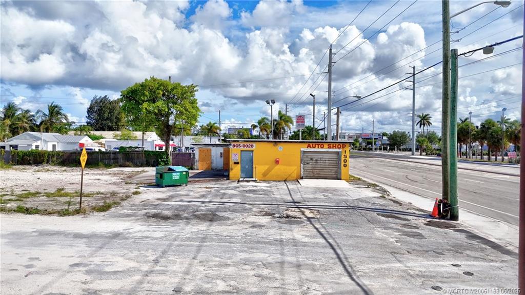 West Palm Beach, Florida, 33415, United States, ,Commercial,Active,1869174