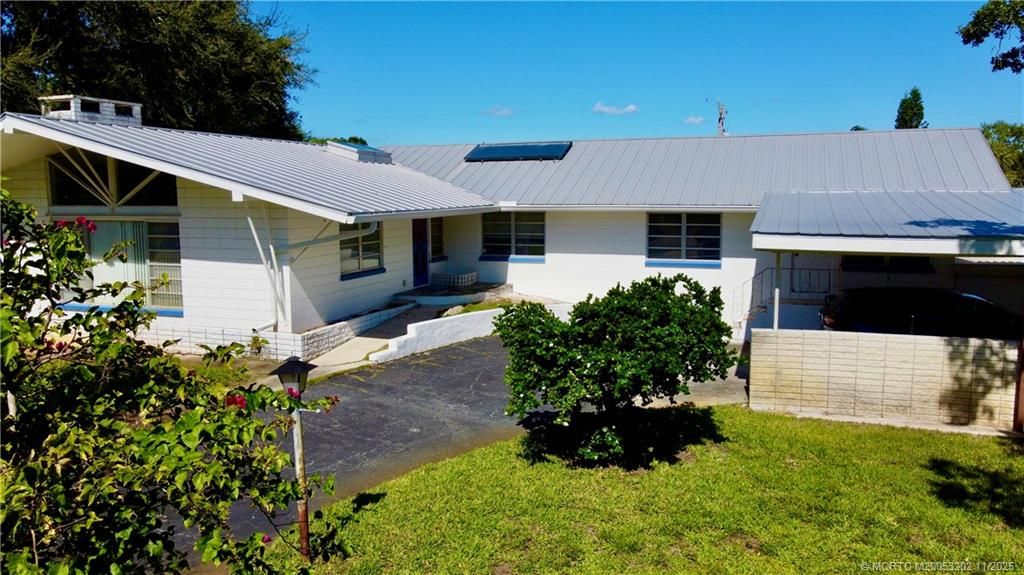 Photo of 1995 NE River Court, Jensen Beach, FL 34957 (MLS # M20053202)