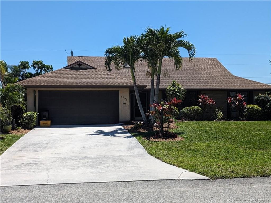 Photo of 5306 SE Orange Street, Stuart, FL 34997 (MLS # M20044253)