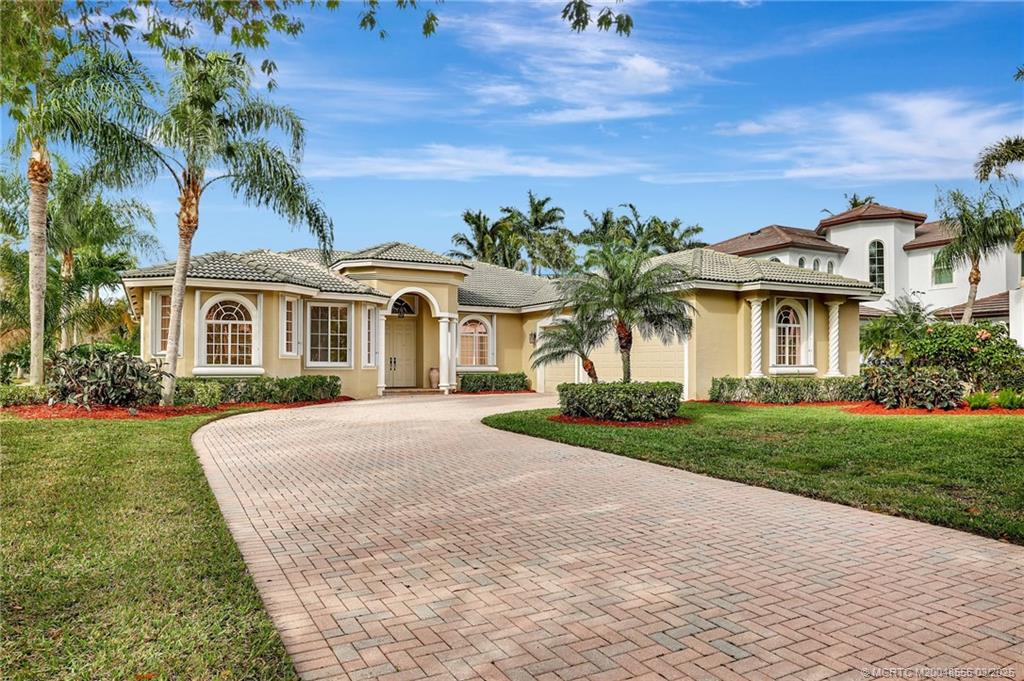 4658 SW Long Bay Drive