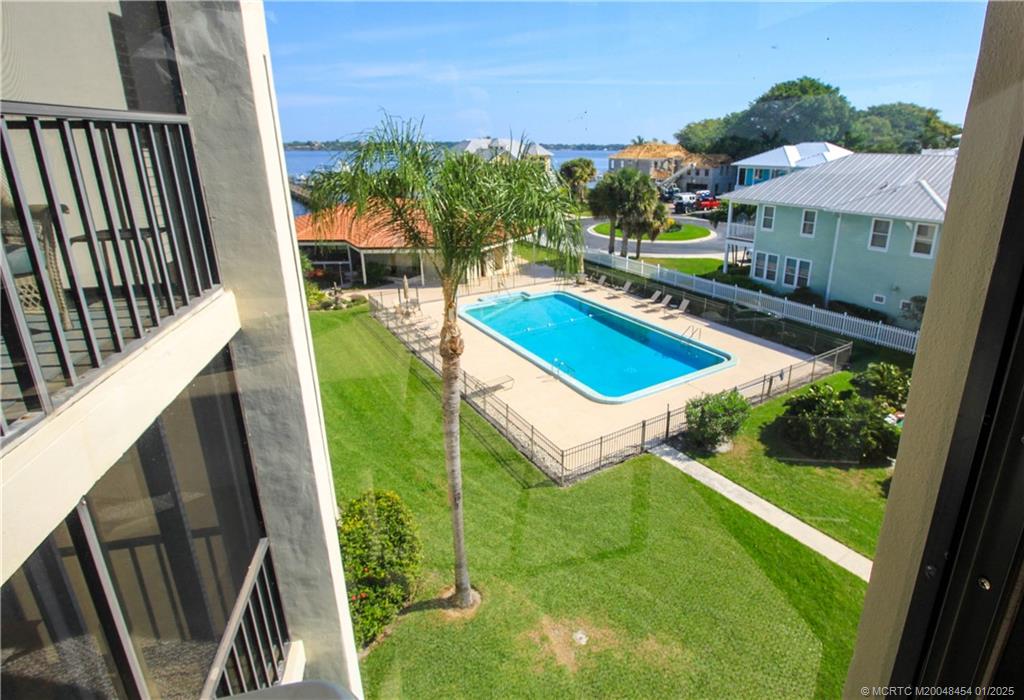 Stuart, Florida 34996, United States, 1 Bedroom Bedrooms, ,2 BathroomsBathrooms,Residential,Active,20233