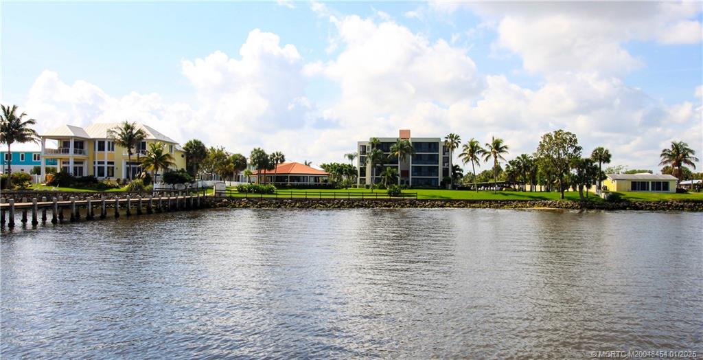 Stuart, Florida 34996, United States, 1 Bedroom Bedrooms, ,2 BathroomsBathrooms,Residential,Active,20233