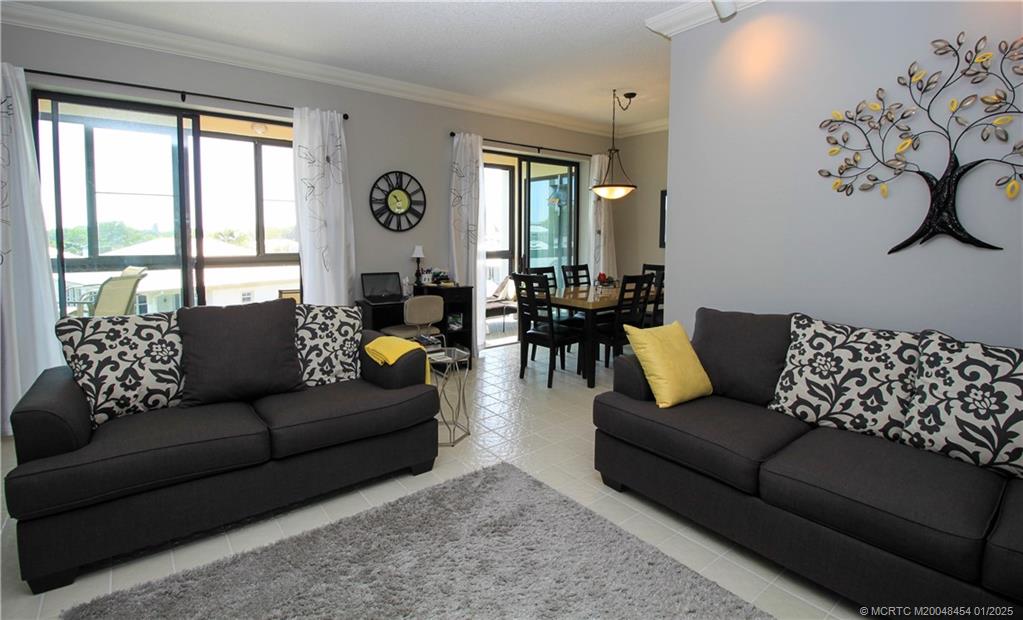 Stuart, Florida 34996, United States, 1 Bedroom Bedrooms, ,2 BathroomsBathrooms,Residential,Active,20233