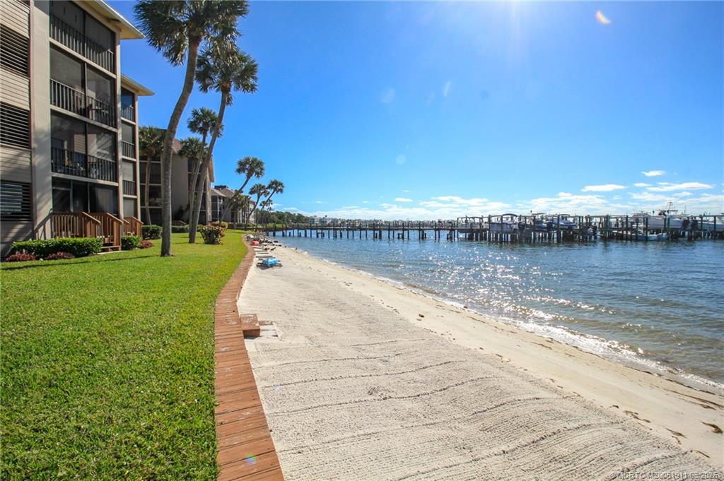 Stuart, Florida 34996, United States, 2 Bedrooms Bedrooms, ,2 BathroomsBathrooms,Residential,Active,196776