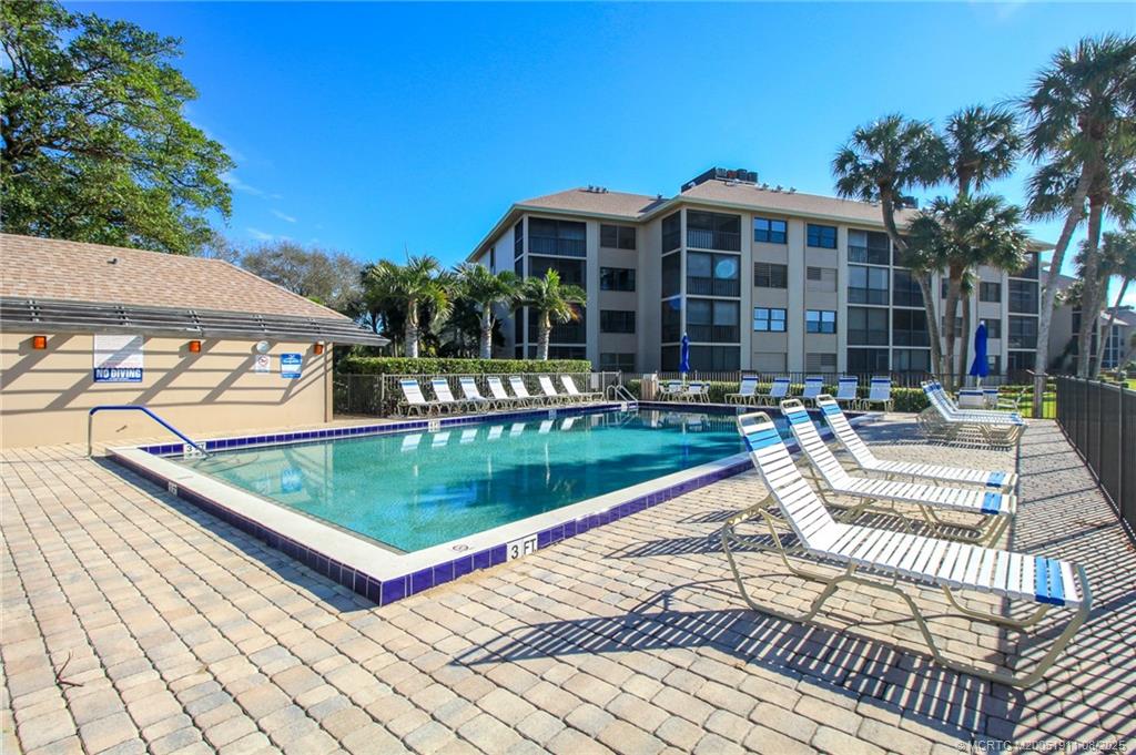 Stuart, Florida 34996, United States, 2 Bedrooms Bedrooms, ,2 BathroomsBathrooms,Residential,Active,196776